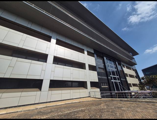661M² OFFICE TO LET IN SANDTON CENTRAL